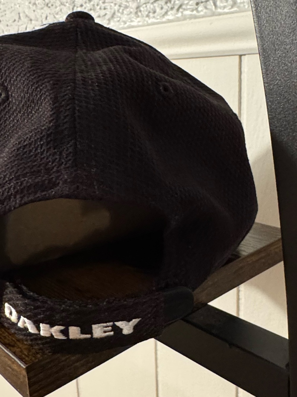 Oakley Black Men's Mesh Back Cap Golf Har